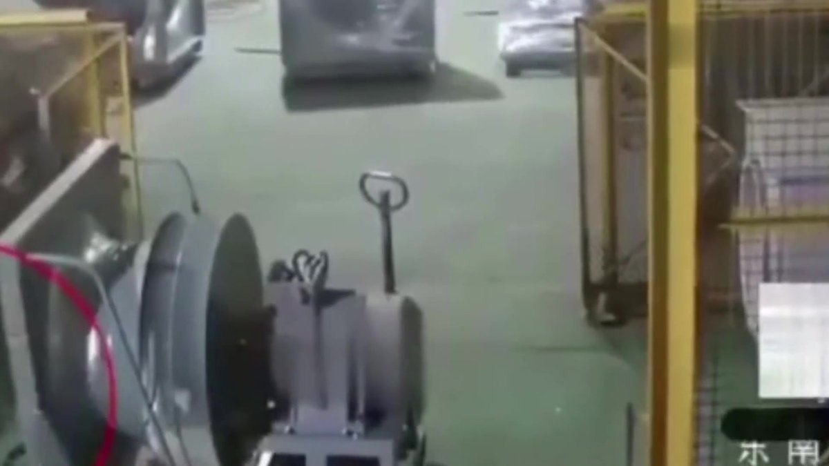 120秒记录死亡前最后一幕：违章警示片.mp4